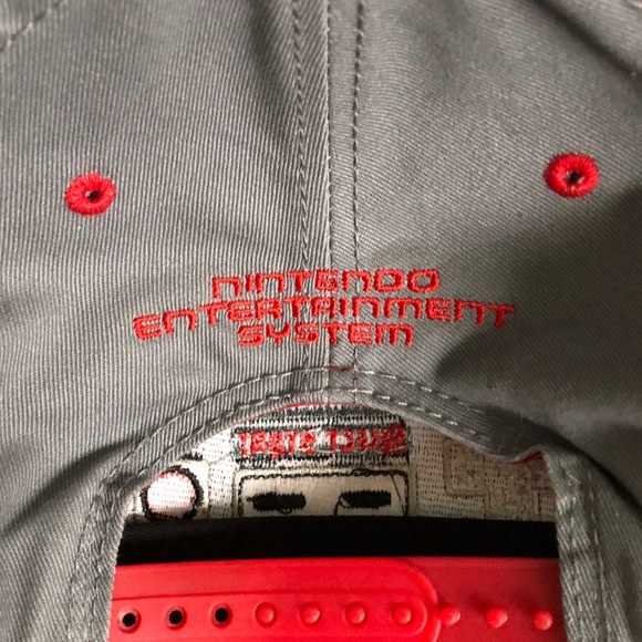 Original SnapBack Nintendo - Picture 3 of 4